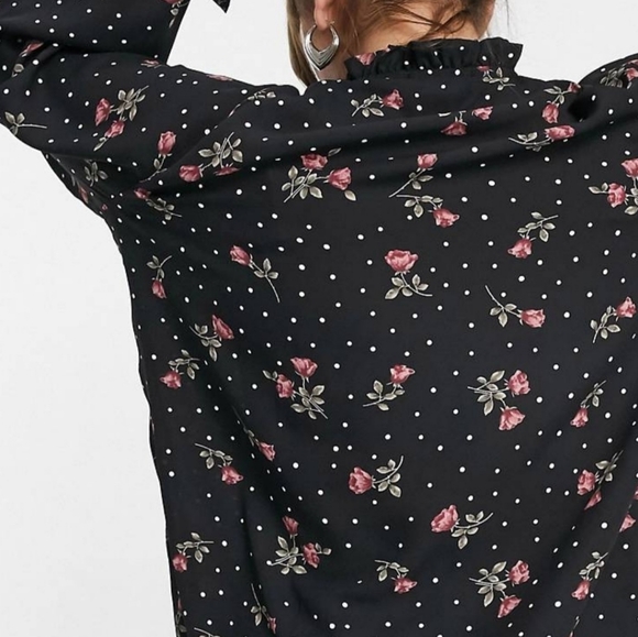 NWT ASOS PLUS size 18 Balloon Sleeve Floral Blouse - Picture 6 of 7